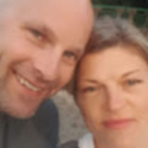 Meet your Posher, Leona